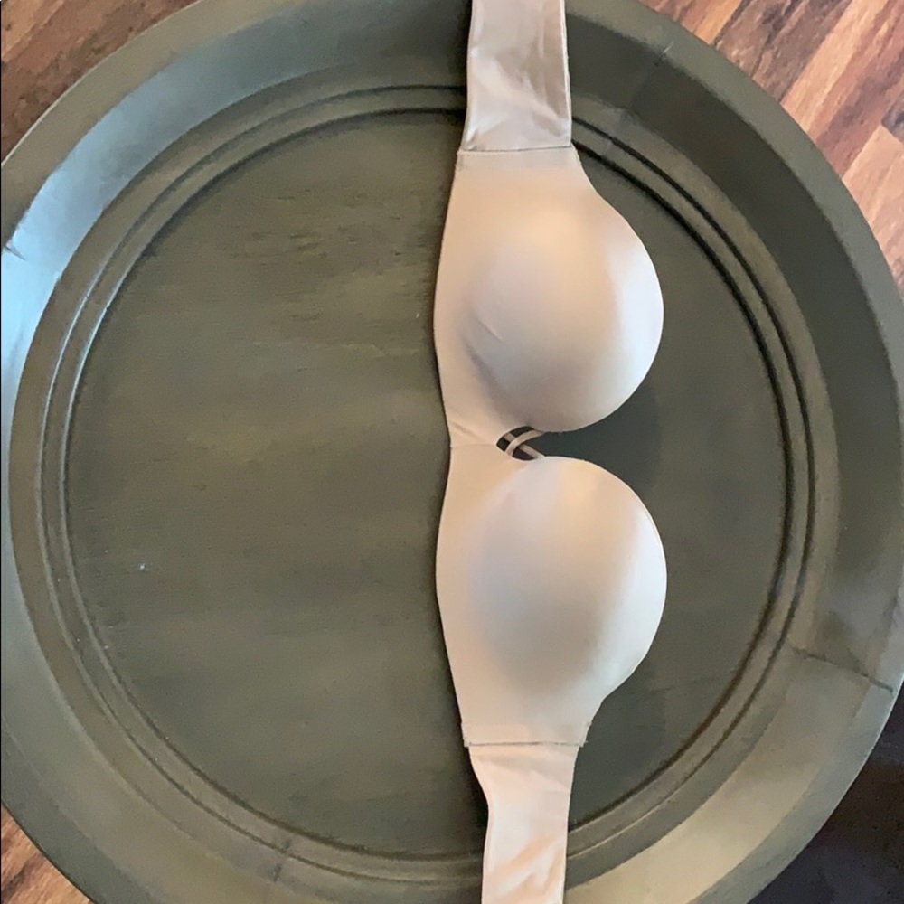 Victoria secret miraculous bra 32aa